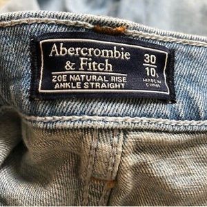 Abercrombie Fitch Zoe Straight Ankle Jeans
